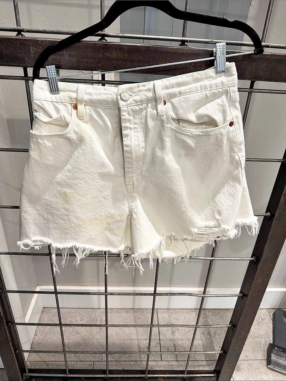 BLANKNYC The Reeve White Jean Shorts Waist 31